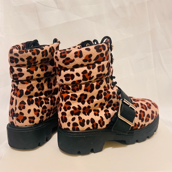 Girls Cheetah Print Boots Low Heel Buckle lace up size 12 - Picture 2 of 5